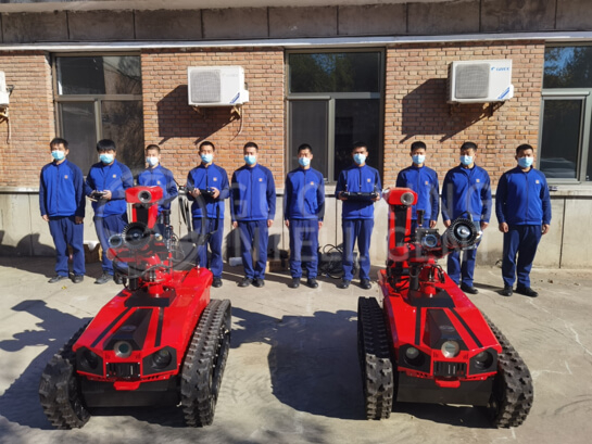 Entrega de robot de extinción de incendios a prueba de explosiones de Beijing Yanshan Petrochemical Company