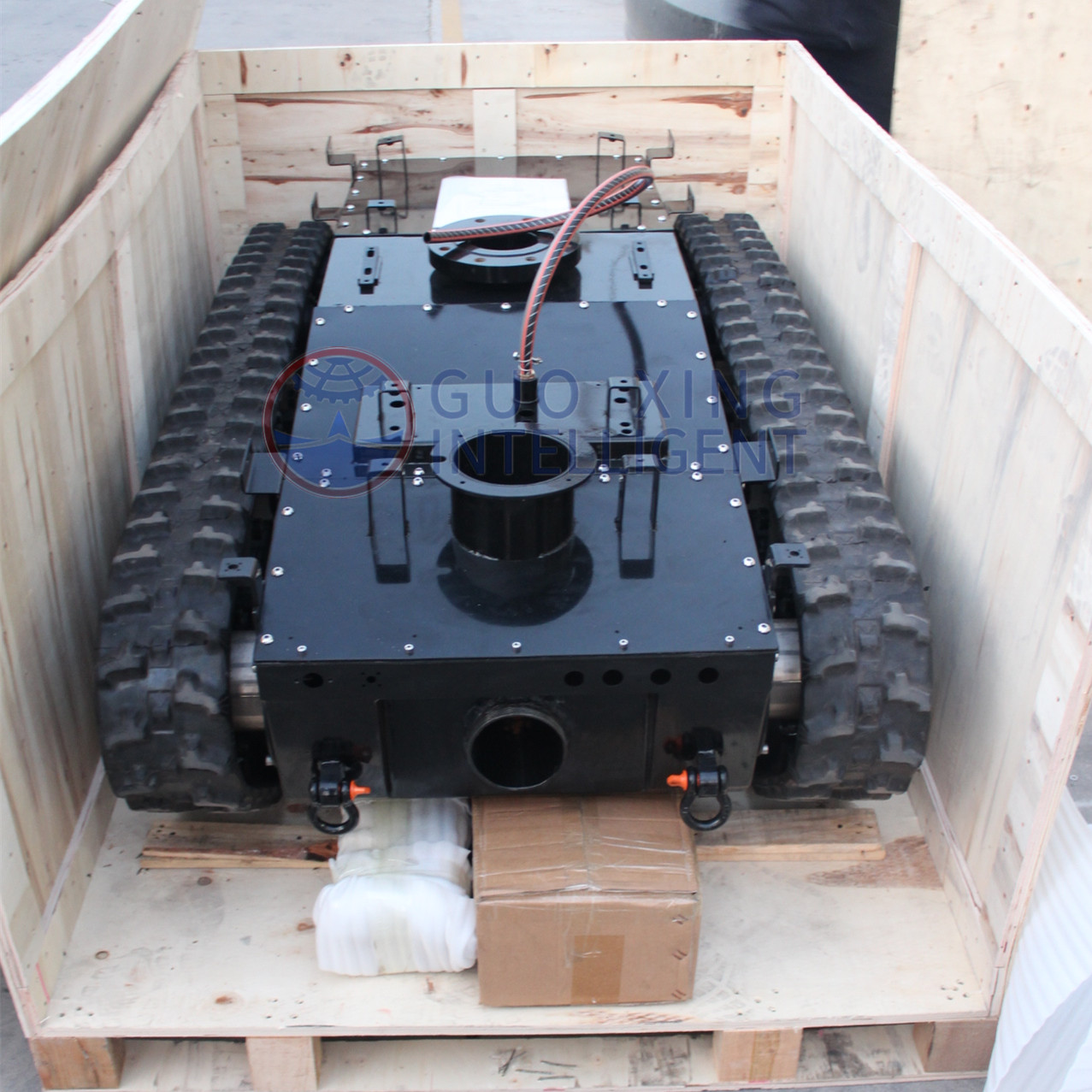 Chasis de tanque de robot con orugas grande y resistente